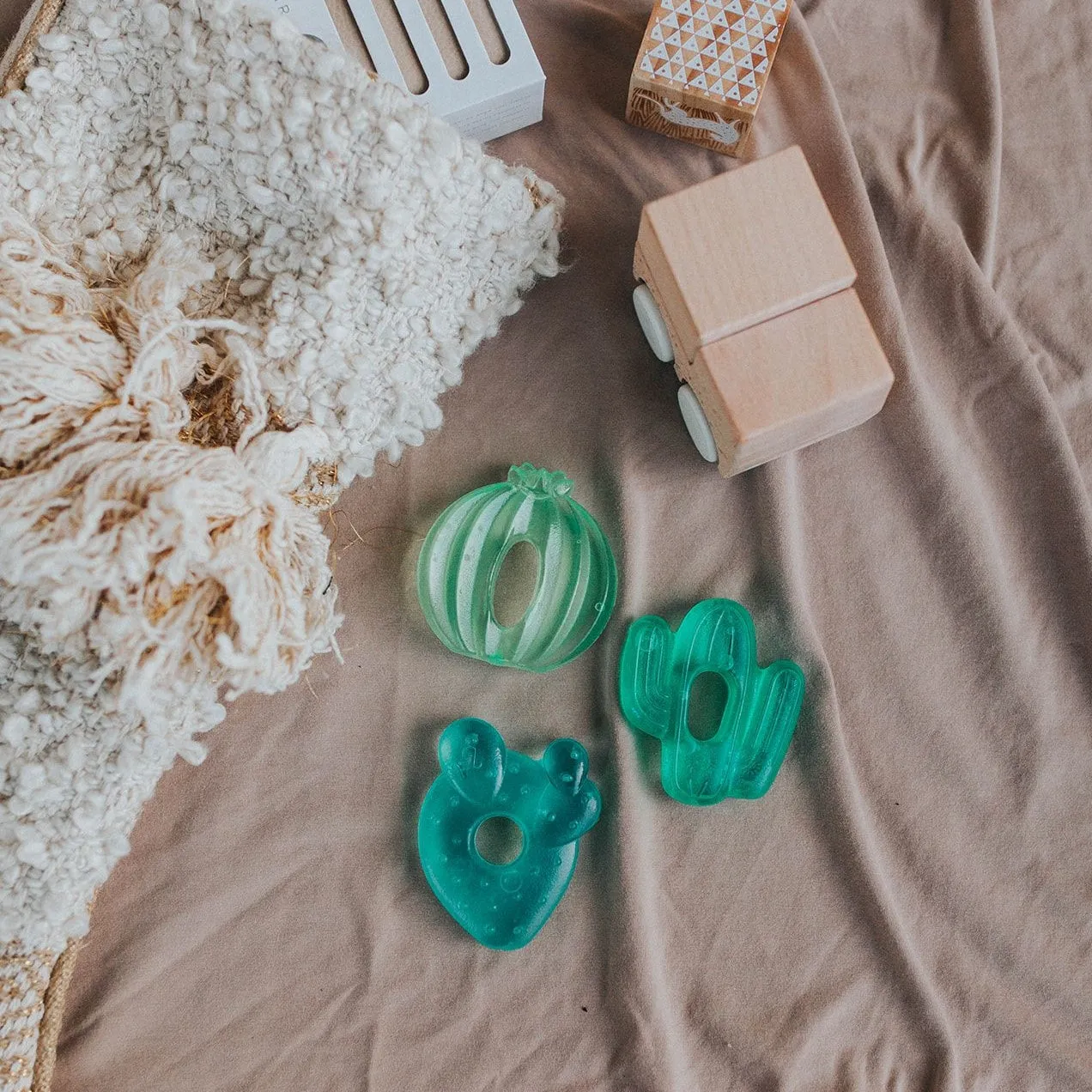 Itzy Ritzy Cutie Cooler Cactus Water Filled Teethers