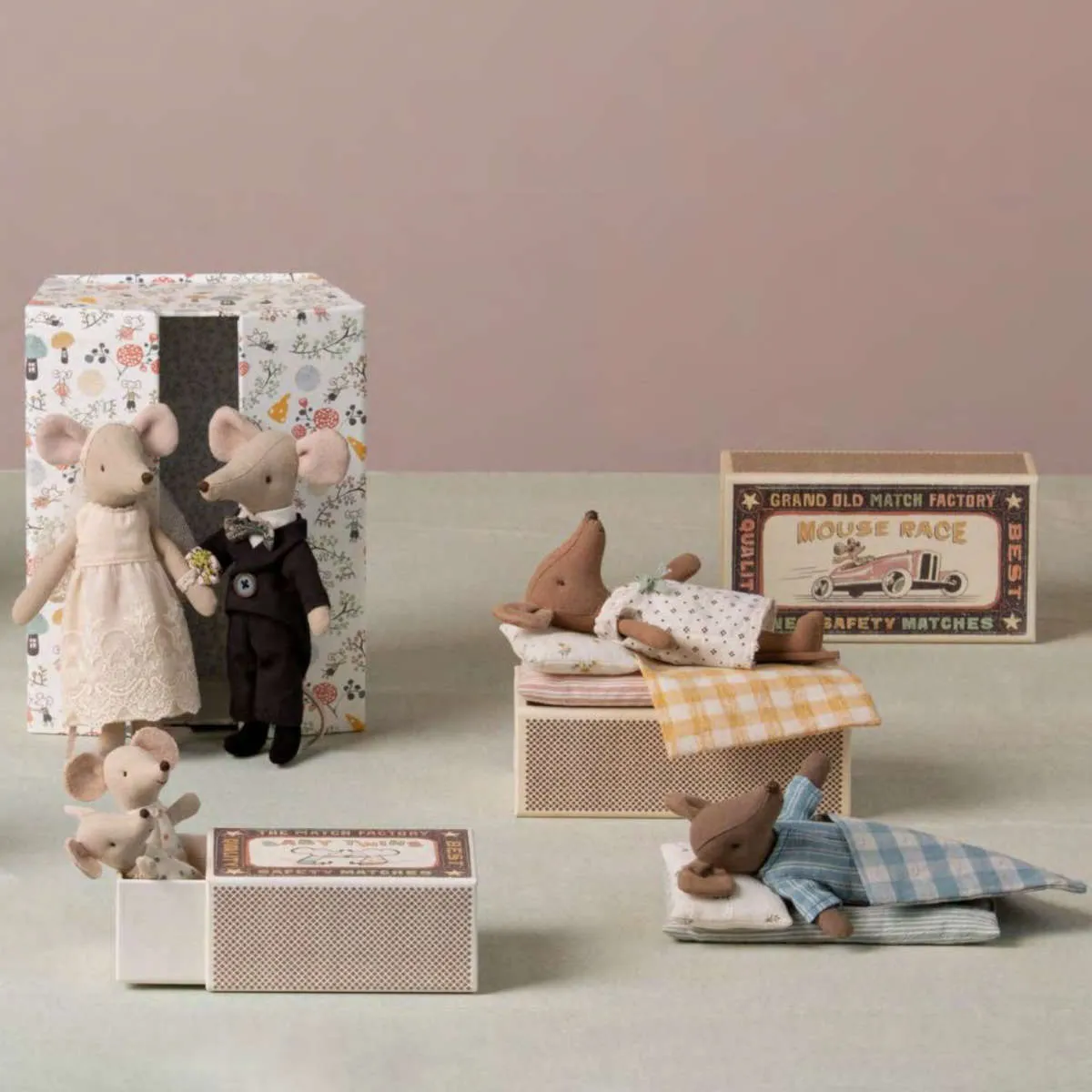 Maileg Big Sister Mouse in a Box, Sleep Dress