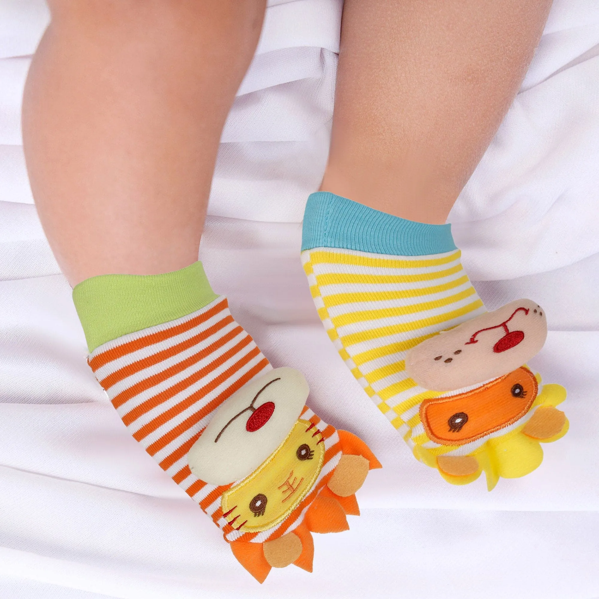 Wild Cats Multicolour Set of 4 Socks And Wrist Rattle