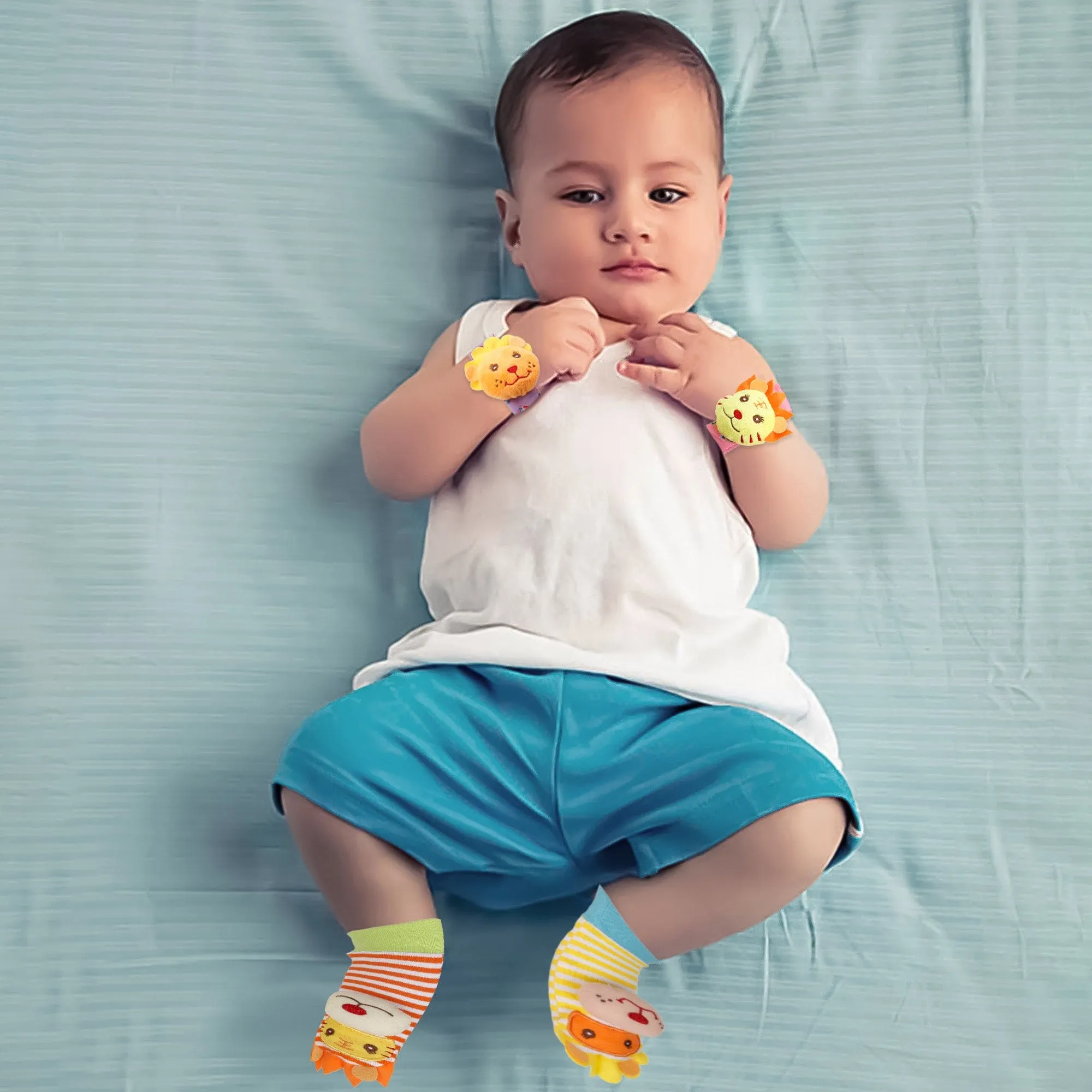 Wild Cats Multicolour Set of 4 Socks And Wrist Rattle