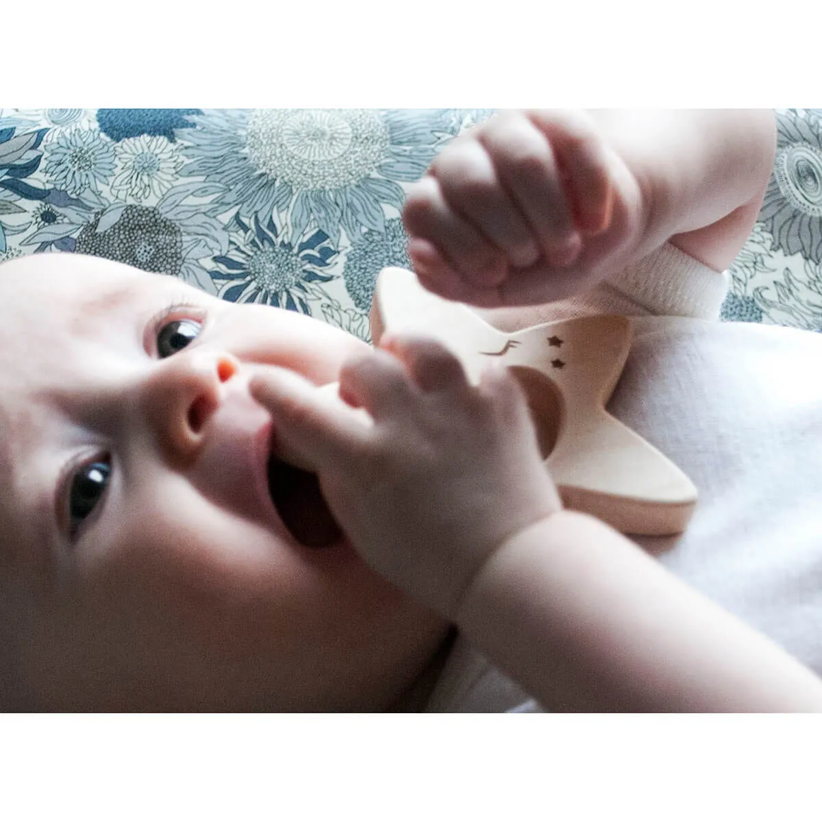 You're A Star Teether by Loullou